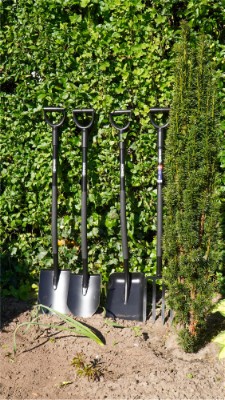 HOME It Garden® ergonomisk spetsspade i stål, 122 cm